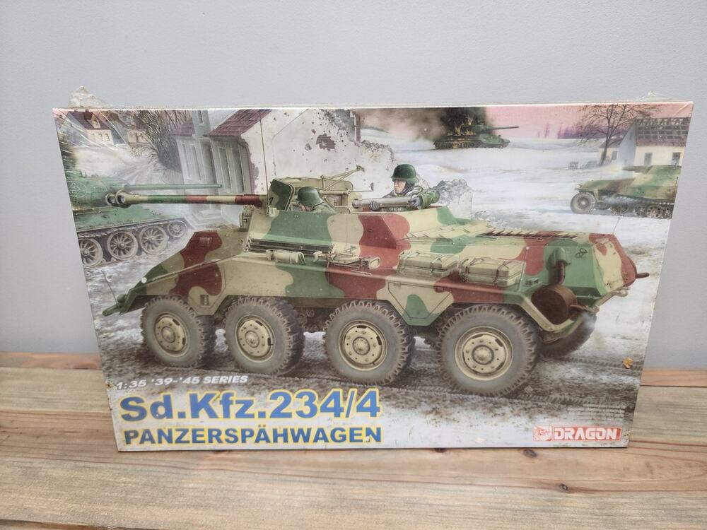 Dragon 6221 1/35 Sd. Kfz.234/4 Panzerspahwagen WWII Armored Car